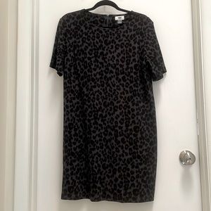 Old Navy Ponte-Knit Shift Dress - Large, Gray/Black Leopard Print